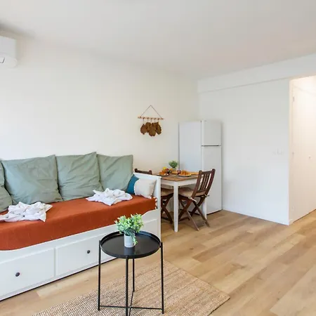 A1 - Centre 5 Min To Sea - Ac & Balcony Apartman Antibes