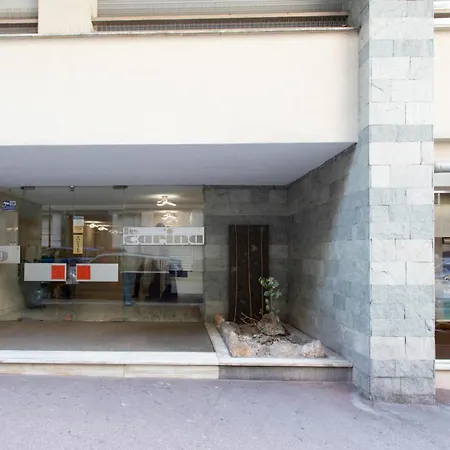 Apartment A1 - Centre 5 Min To Sea - Ac & Balcony