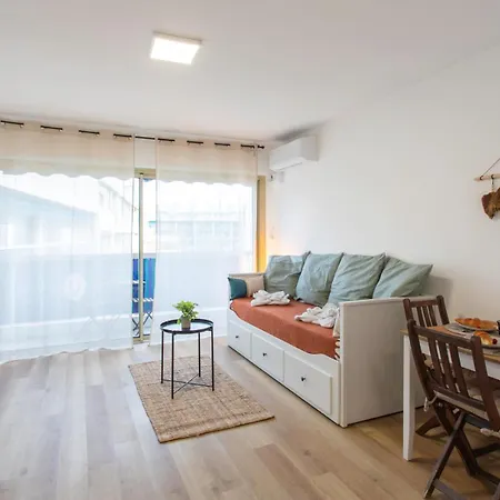Apartment A1 - Centre 5 Min To Sea - Ac & Balcony