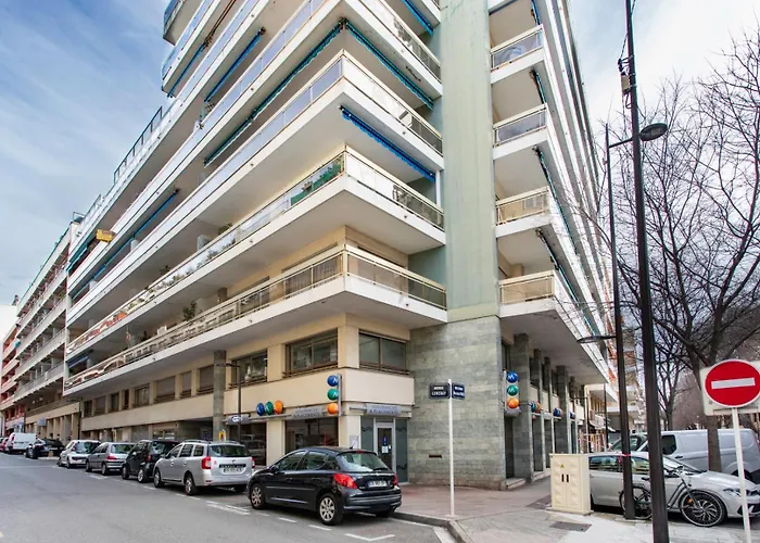 A1 - Centre 5 Min To Sea - Ac & Balcony