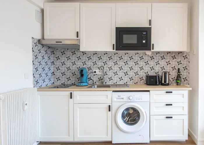 公寓 A1 - Centre 5 Min To Sea - Ac & Balcony 昂蒂布